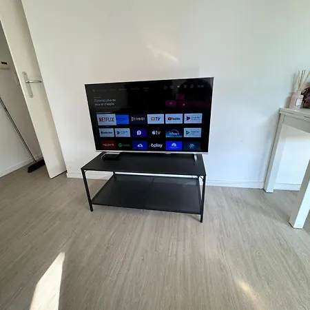 T2 Moderne, Parking Prive Apartment *